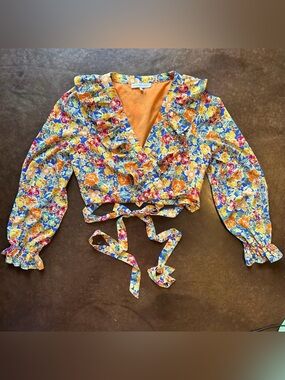 Anthropologie brand Endless Rose tropical, puff sleeve, ruffle crop top- large